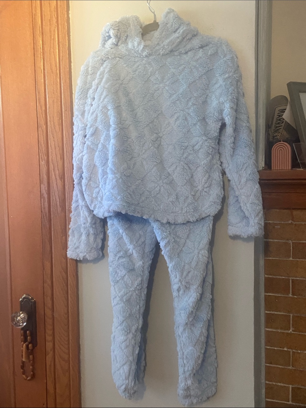 Joyspun wonens size XS 0/2  sCozy Plush Hooded Loungewear Set in Light Blue NWT